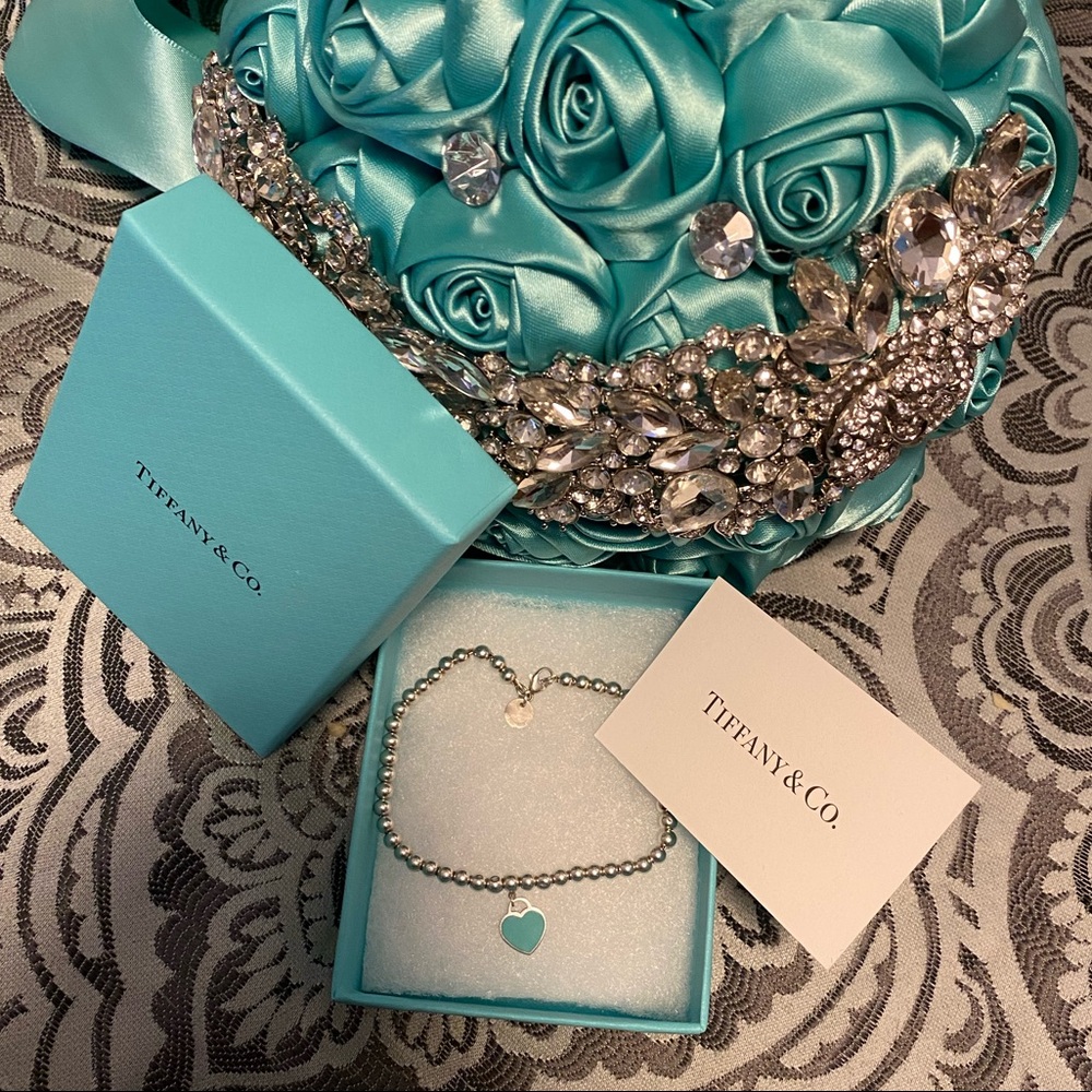 Return to Tiffany Blue Enamel Heart Bead Bracelet